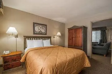 מלון ויקטוריה Comfort Inn And Suites