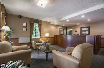 ויקטוריה Comfort Inn And Suites 3*,
