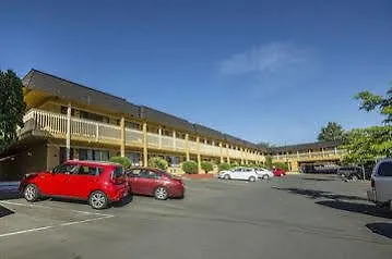 ויקטוריה Comfort Inn And Suites